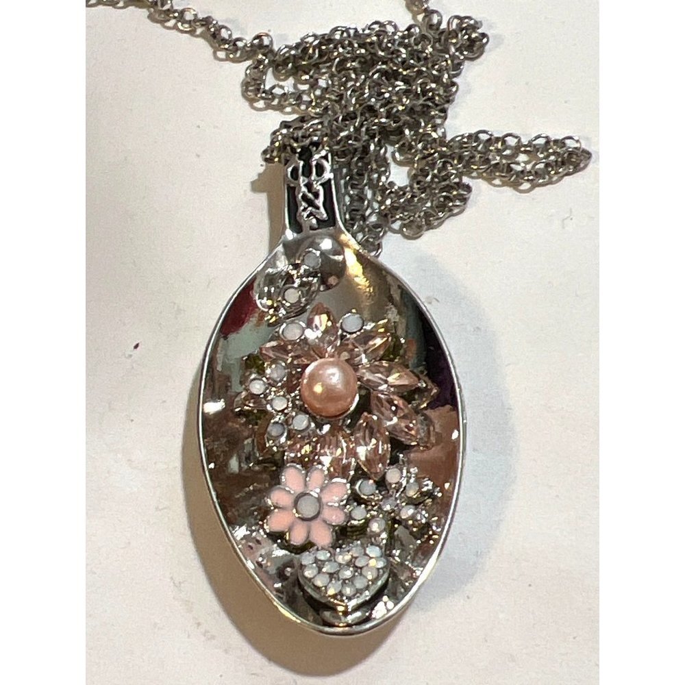 Silver Spoon Jewel Flower Necklace -- 28"